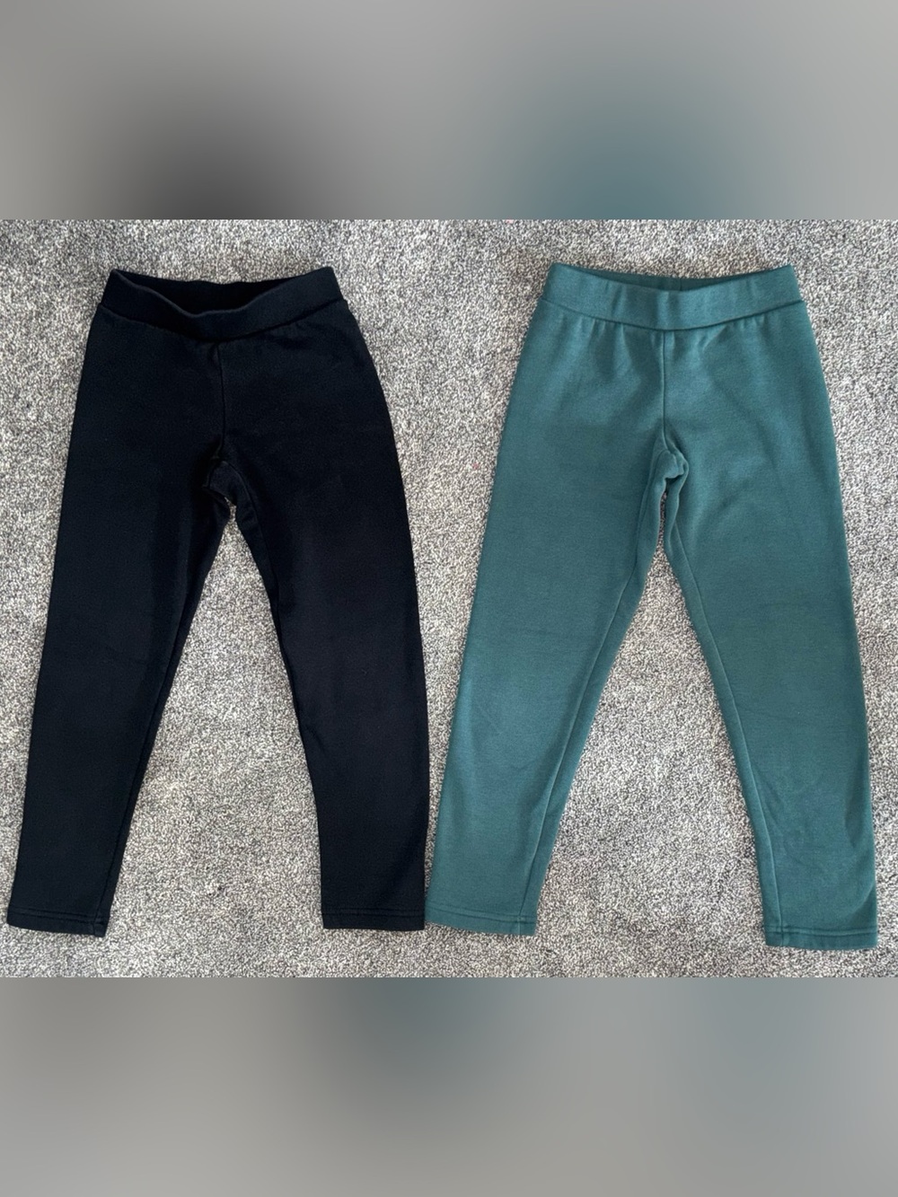 Old Navy Lined Stretch Pull-On Leggings - Blk/Teal
Size: (8). Cozy! - Picture 4 of 10
